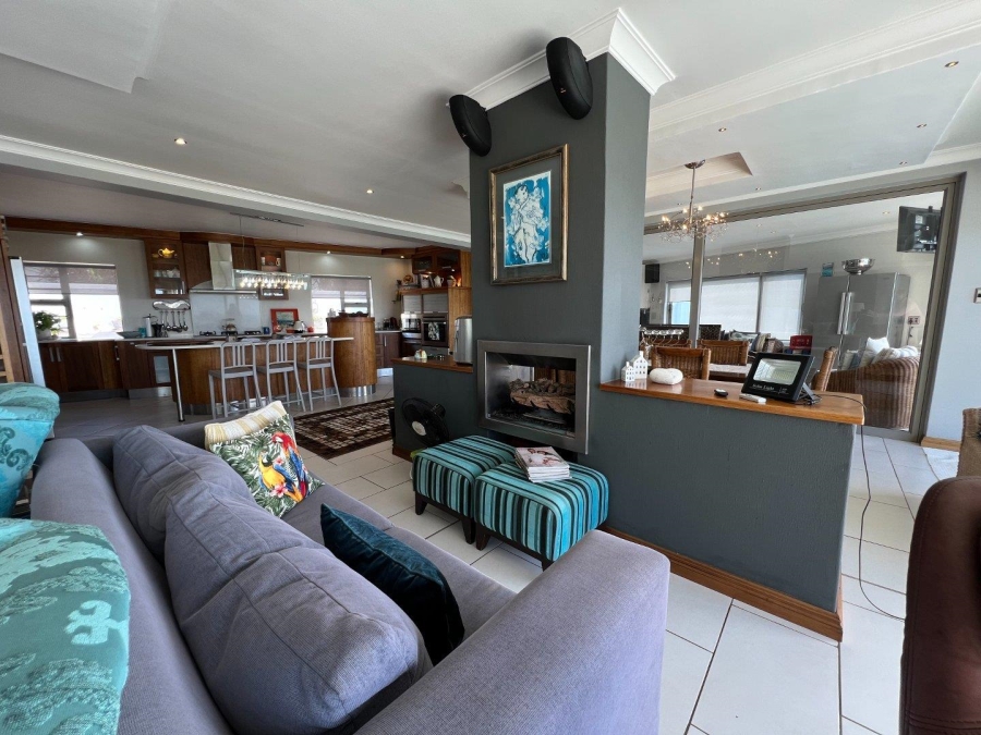 4 Bedroom Property for Sale in Jeffreys Bay Central Eastern Cape